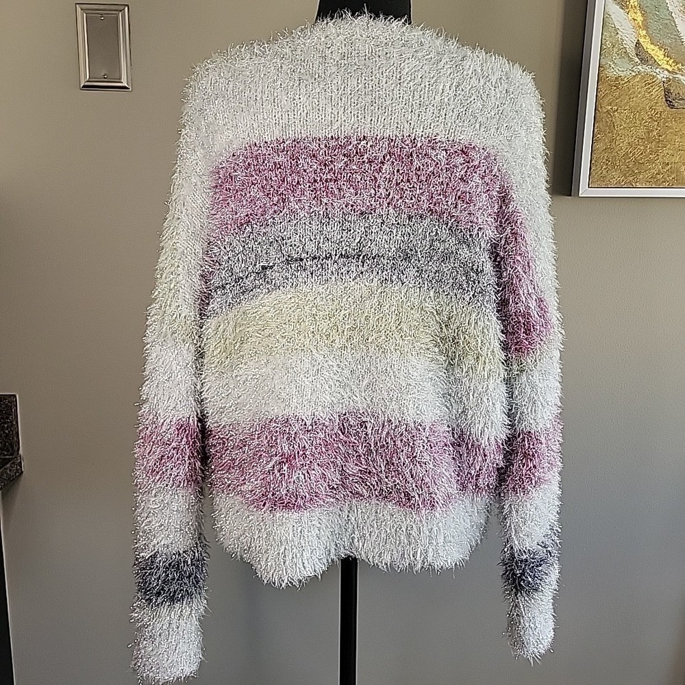 WILD‎ FABLE  Women's Fuzzy Metallic Tinsel Sparkly Soft Pullover Holiday M 2018 - Picture 4 of 8